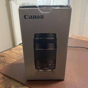Canon Zoom Lens EF 75-300mm - Black